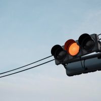 semaforo-calles-ciudad_23-2149091964